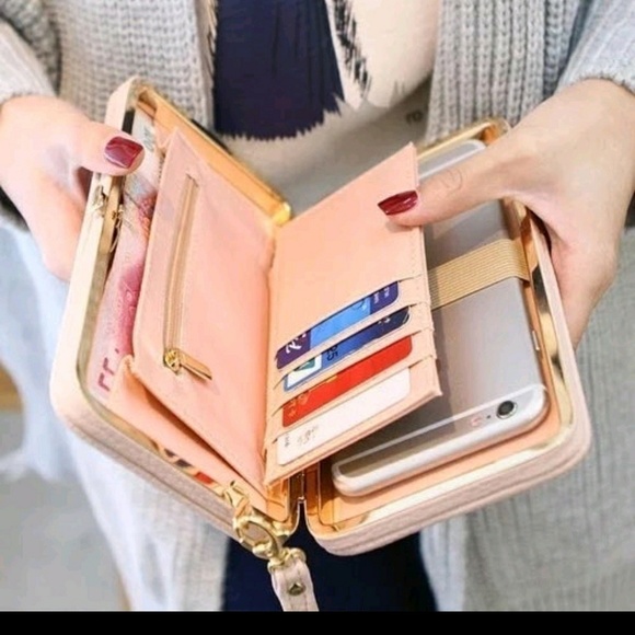 Wristlet / Phone Holder - Picture 3 of 4